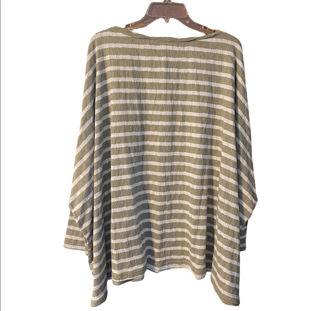 easel Olive Green and White Striped Lightweight Pullover Top - Picture 3 of 6